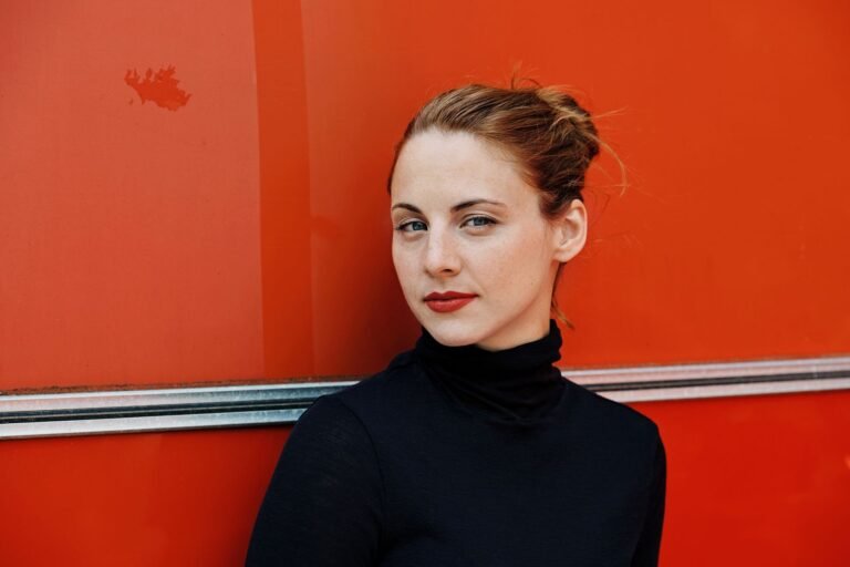 Julia E. Lenska: Ein faszinierendes Porträt einer inspirierenden Persönlichkeit