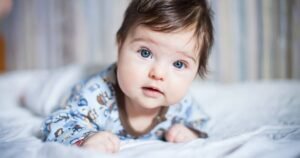 Alles, was Sie über Ihr Baby mit 3 Monaten wissen müssen