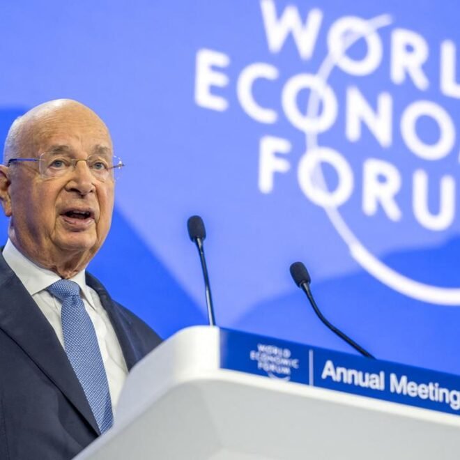 wef klaus schwab tritt zurück