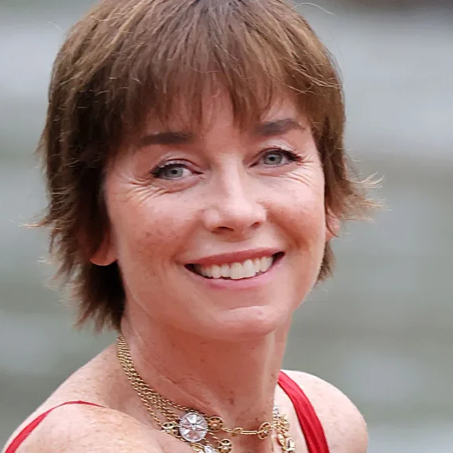 Julianne Nicholson