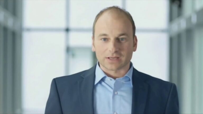 Marcel Davis: Ein Blick auf das Leben und die Karriere eines kreativen Genies