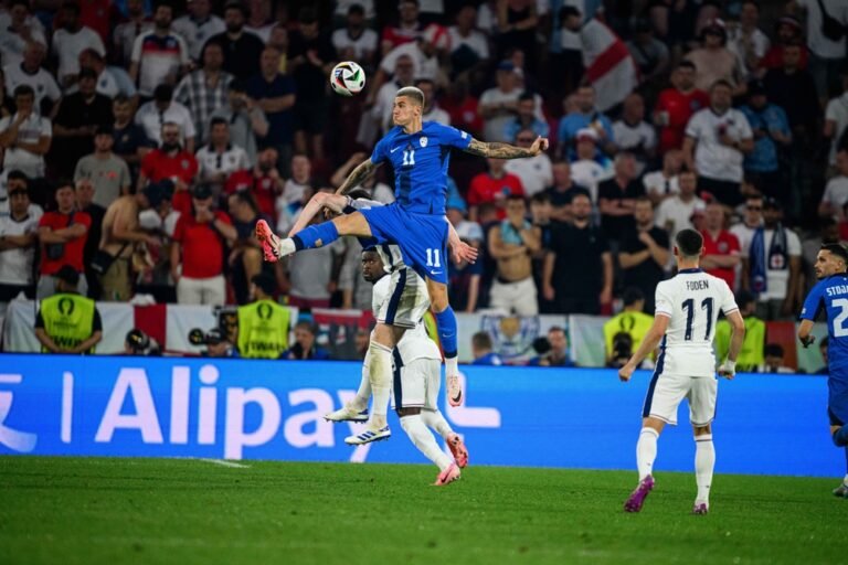 Benjamin Šeško kurz vor Transfer nach England