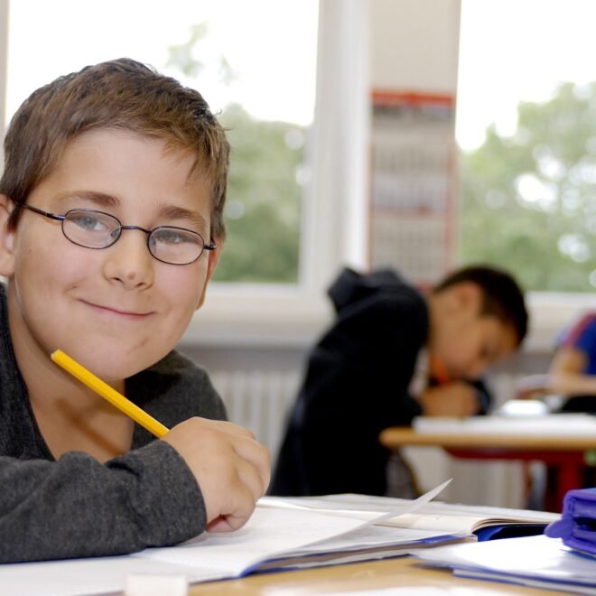 Die moderne Schule: Entwicklung, Herausforderungen und Zukunftsperspektiven