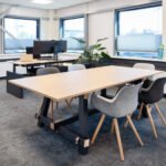 Nachhaltige Büroausstattung aus recycelten Materialien für moderne Arbeitsplätze
