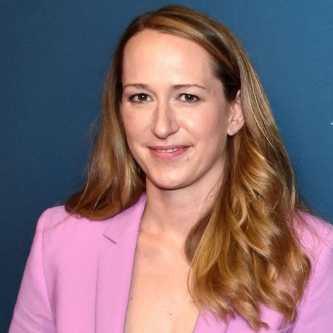 Charlotte Potts Brustkrebs: Ihre offene Krankheitsgeschichte und Aufklärungsarbeit